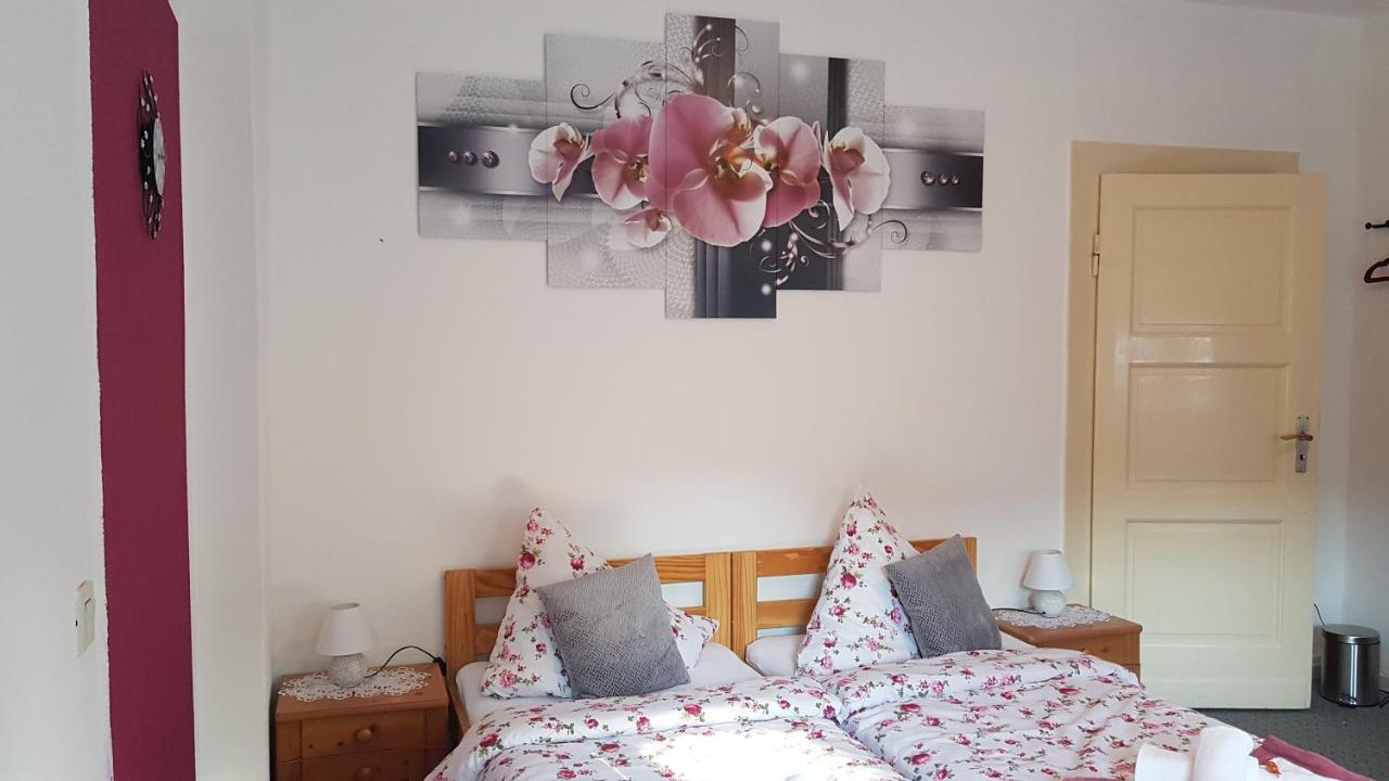 Hôtel Gasthaus Alter Bahnhof à Metzdorf Extérieur photo