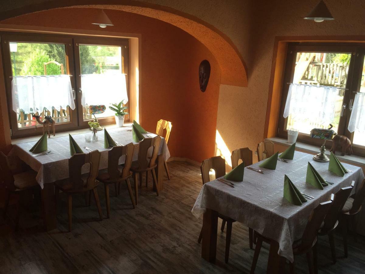 Hôtel Gasthaus Alter Bahnhof à Metzdorf Extérieur photo
